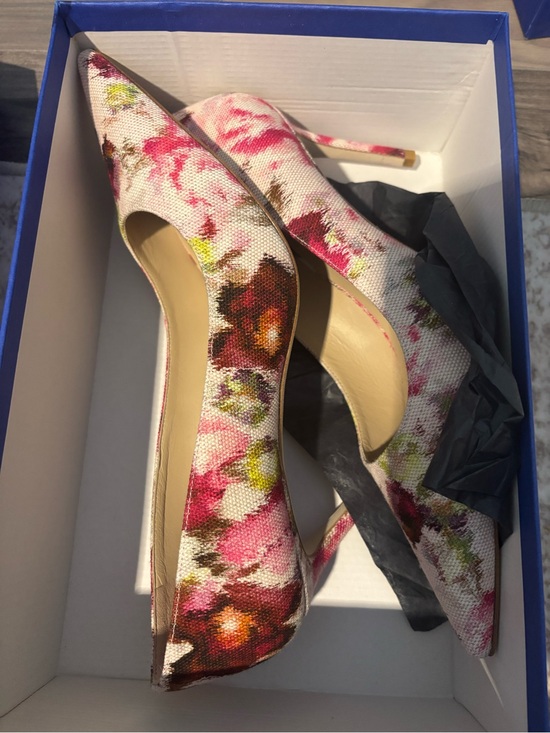 Stuart Weitzman Shoes - Stuart Weitzman Blue Box with Gold Logo